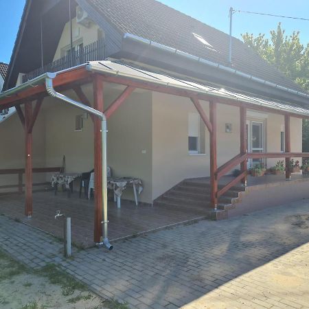 Vaddinszo Lak Villa Kiskunmajsa Luaran gambar